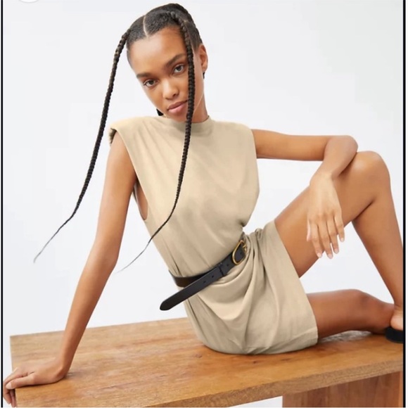 Babaton GALVIN dress - Sleeveless dress with shoulder pads 🤩✨ - Picture 5 of 6